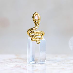 SerpentRing_Gold_6-Moonstone